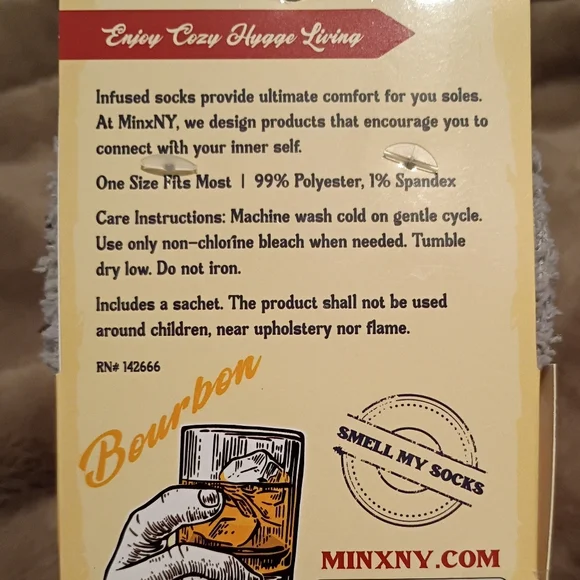 MODERN MAN NON-SKID BOTTOM SOCKS - Picture 4 of 4